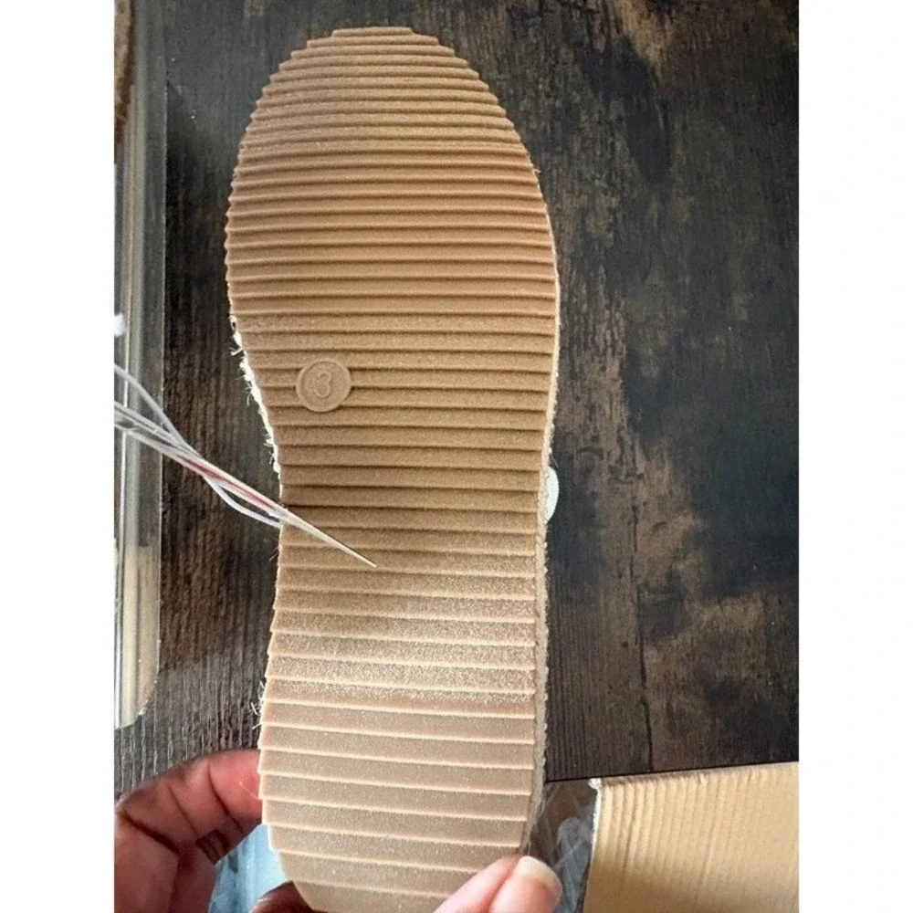 Girls' Madeline Flats by art class White Size 3‎ New With Tags